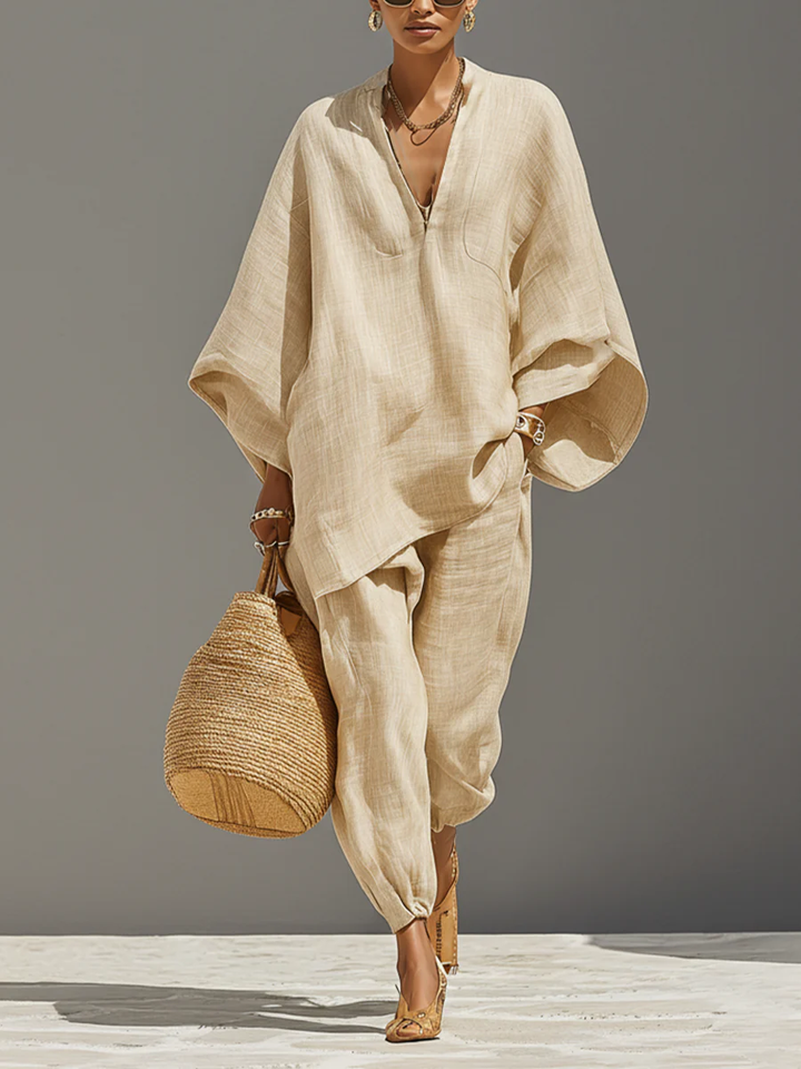 Top Minimalista in Khaki Chiaro con Orlo Asimmetrico e Completo di Pantaloni Jogger