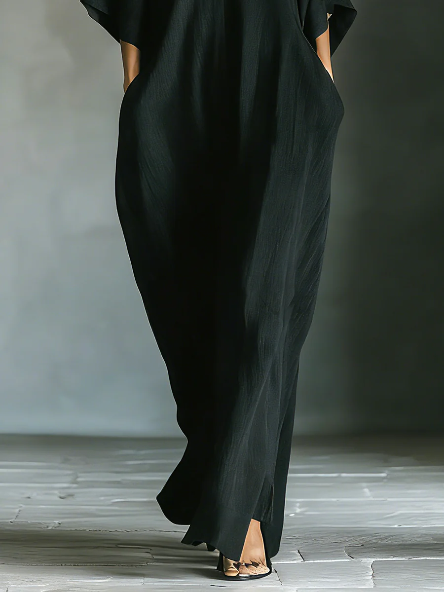 Abito Maxi Nero Minimalista con Maniche a Kimono Oversized