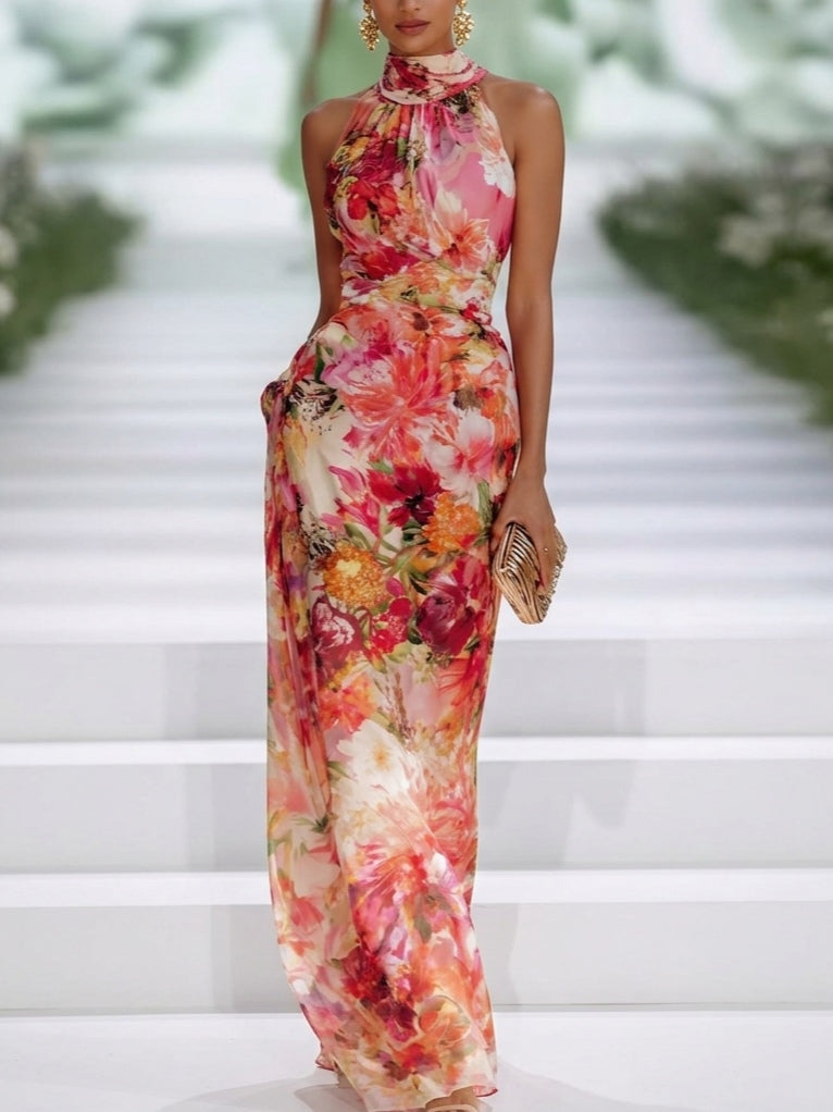 Abito Maxi Senza Maniche in Chiffon Rosso con Scollo Halter e Fantasia Floreale