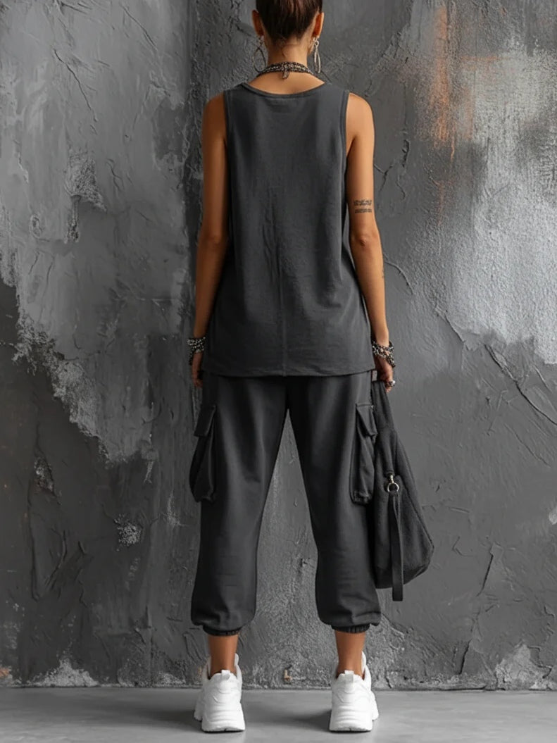 Completo Casual con Gilet Grigio Scuro e Pantaloni Cargo Jogger