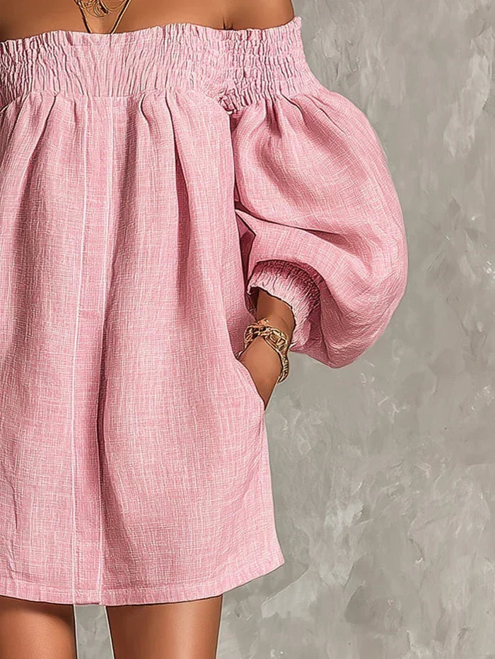 Gisela Vestito Mini Rosa a Linea A con Maniche a Campana e Spalle Scoperte