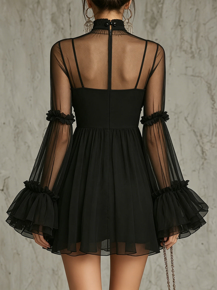 Abito Mini Plissettato in Chiffon Trasparente Nero con Applicazioni Floreali e Collo Alto