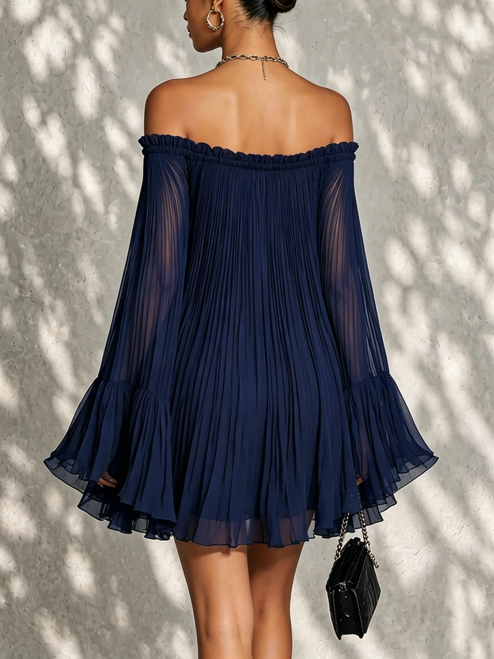 Mini abito a maniche a campana con rouches e spalle scoperte in blu navy