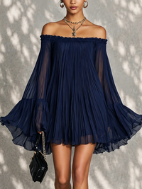 Mini abito a maniche a campana con rouches e spalle scoperte in blu navy