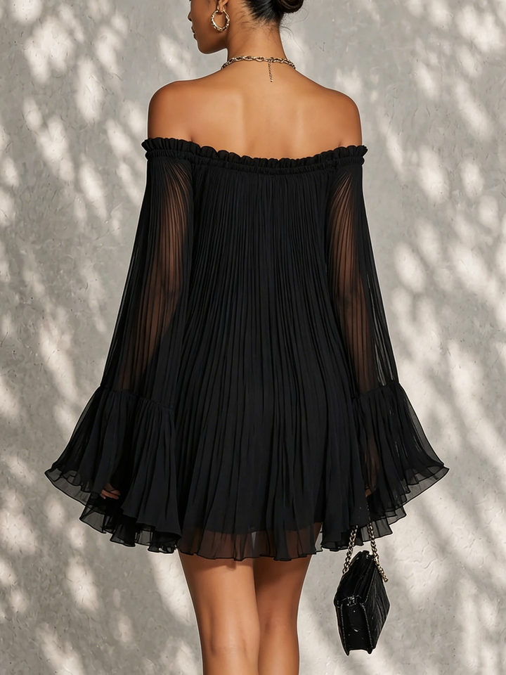 Abito Mini con Maniche a Campana Ruffle e Spalle Scoperte Nero
