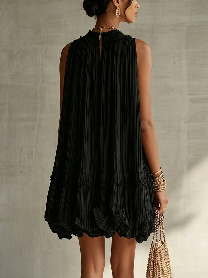 Abito Mini Bubble in Chiffon Nero con Collo Halter e Rouches