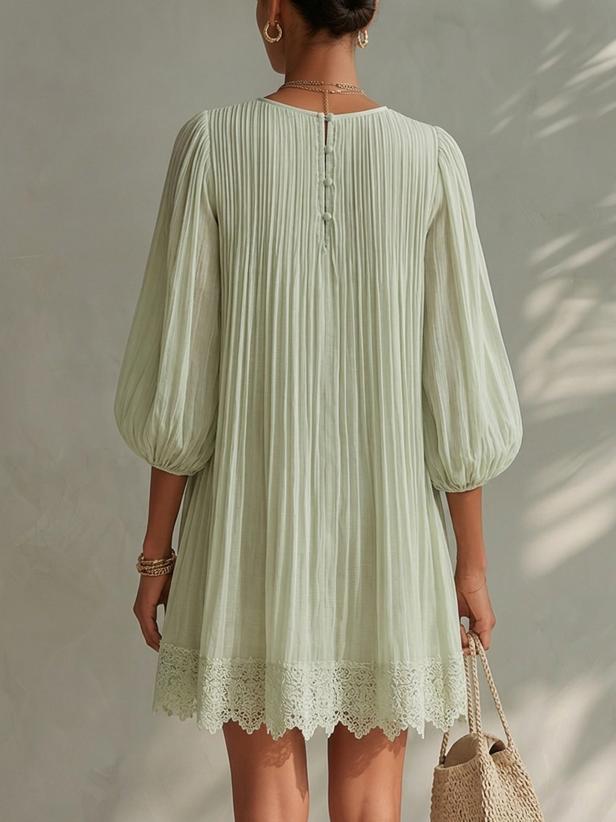 Abito Mini in Chiffon Pieghettato Verde Chiaro con Maniche a Lanterna in Pizzo
