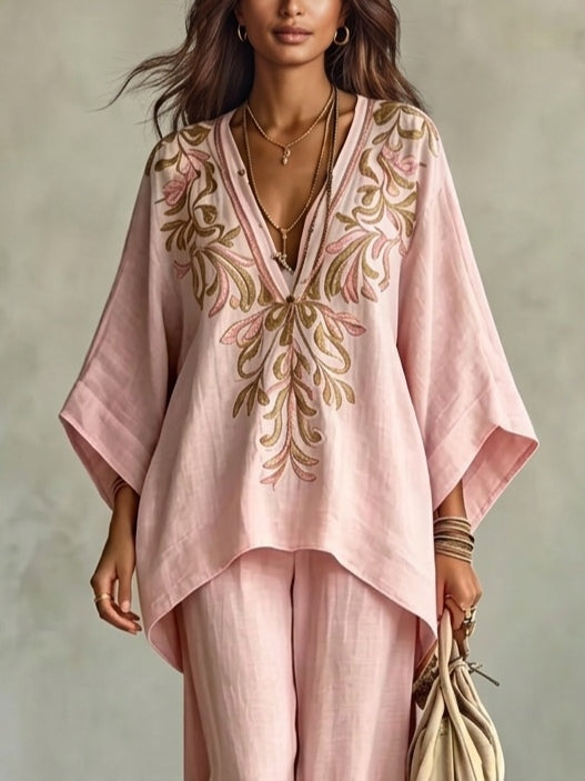 Set di Due Pezzi con Camicia a Maniche Batwing Ricamata e Pantaloni a Gamba Larga Rosa Chiaro
