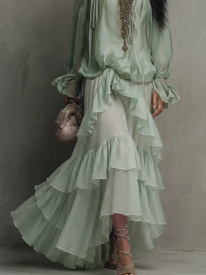 Top Ruffle in Chiffon Verde Menta Abbinato a un Set di Gonna Stratificata