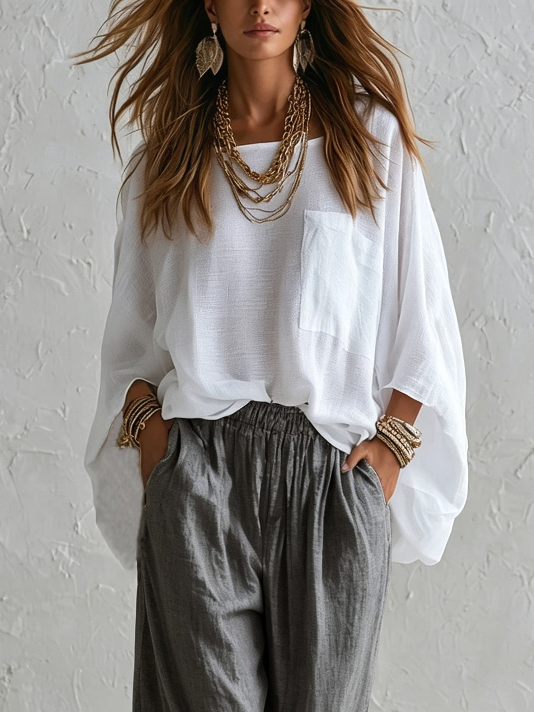 Completo Top Bianco Lungo e Pantaloni Grigi a Vita Alta a Gamba Larga