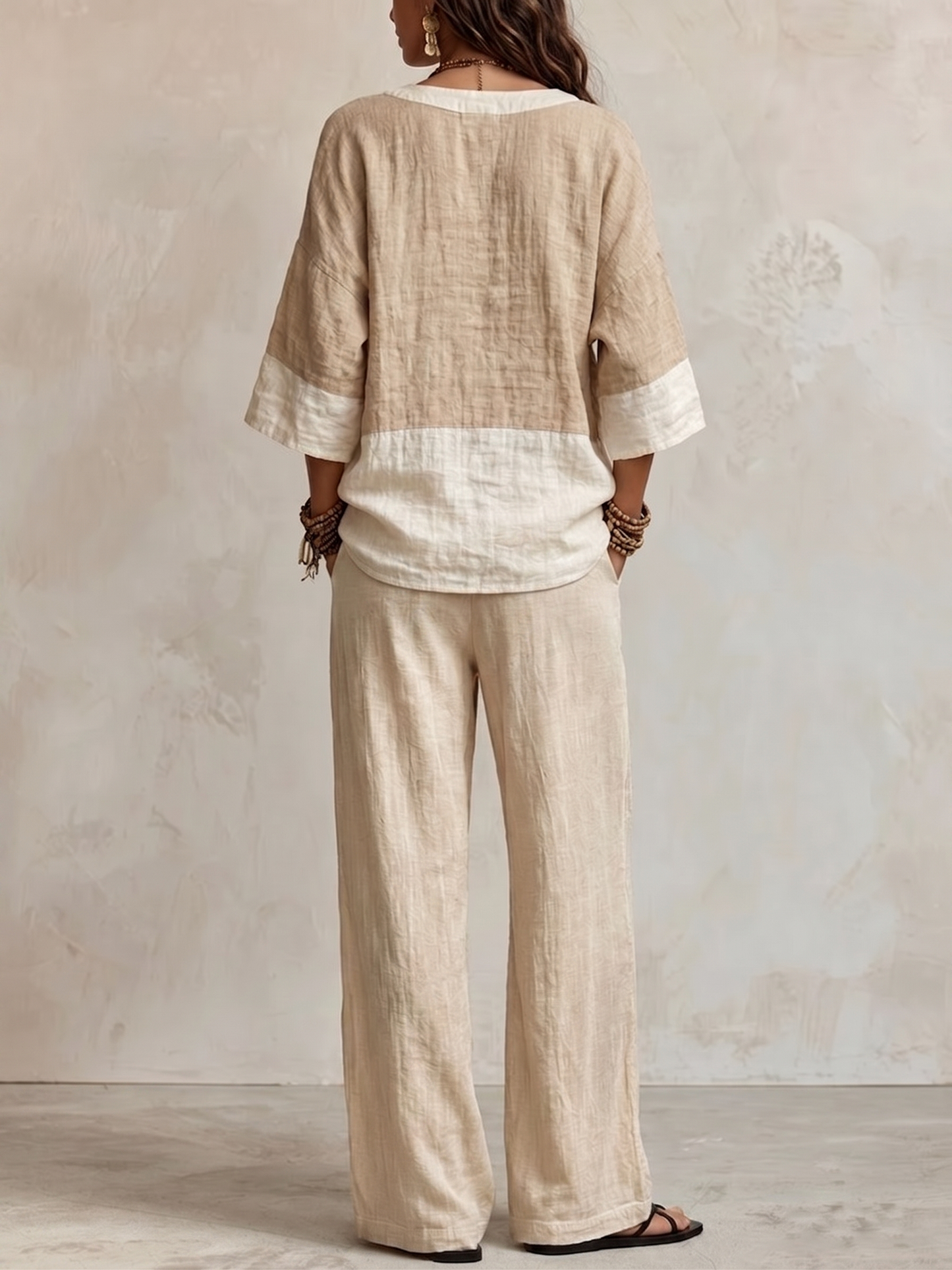 Top e Pantaloni a Gamba Larga Color Khaki Chiaro