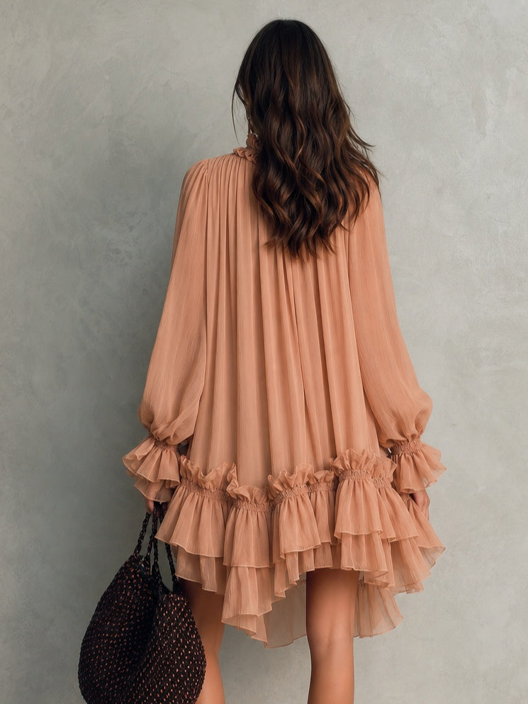 Abito Mini in Chiffon Rosa Nudo con Maniche a Lanternino e Rouches Sovrapposti