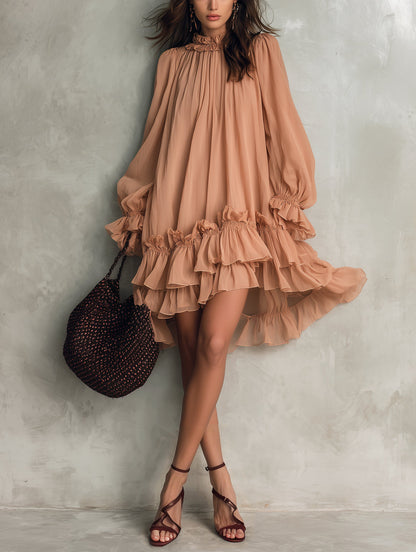Abito Mini in Chiffon Rosa Nudo con Maniche a Lanternino e Rouches Sovrapposti