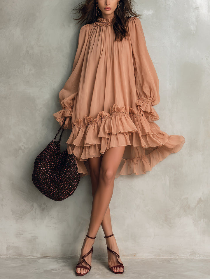 Abito Mini in Chiffon Rosa Nudo con Maniche a Lanternino e Rouches Sovrapposti