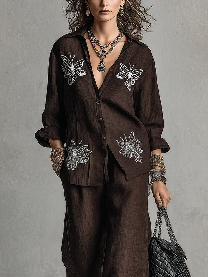 Completo di Camicia Ricamata Marrone Relaxed Fit e Pantaloni a Gamba Larga