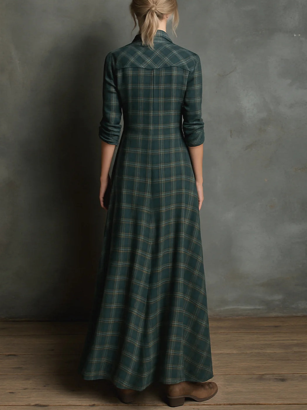 Abito Lungo Camicia Verde a Quadri con Rever e Bottone Singolo