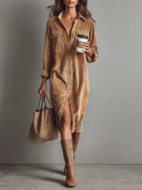 Abito Midi in Corduroy Largo con Due Tasche sul Petto e Bottoni