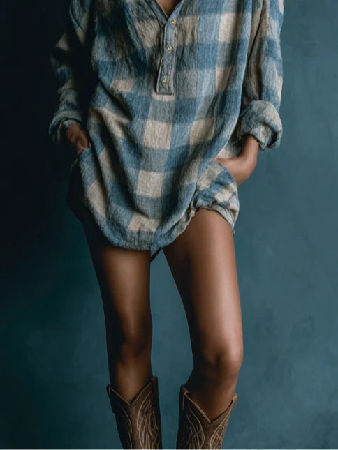 Abito Mini a Maniche Lunghe in Plaid Blu e Bianco con Collo Henley