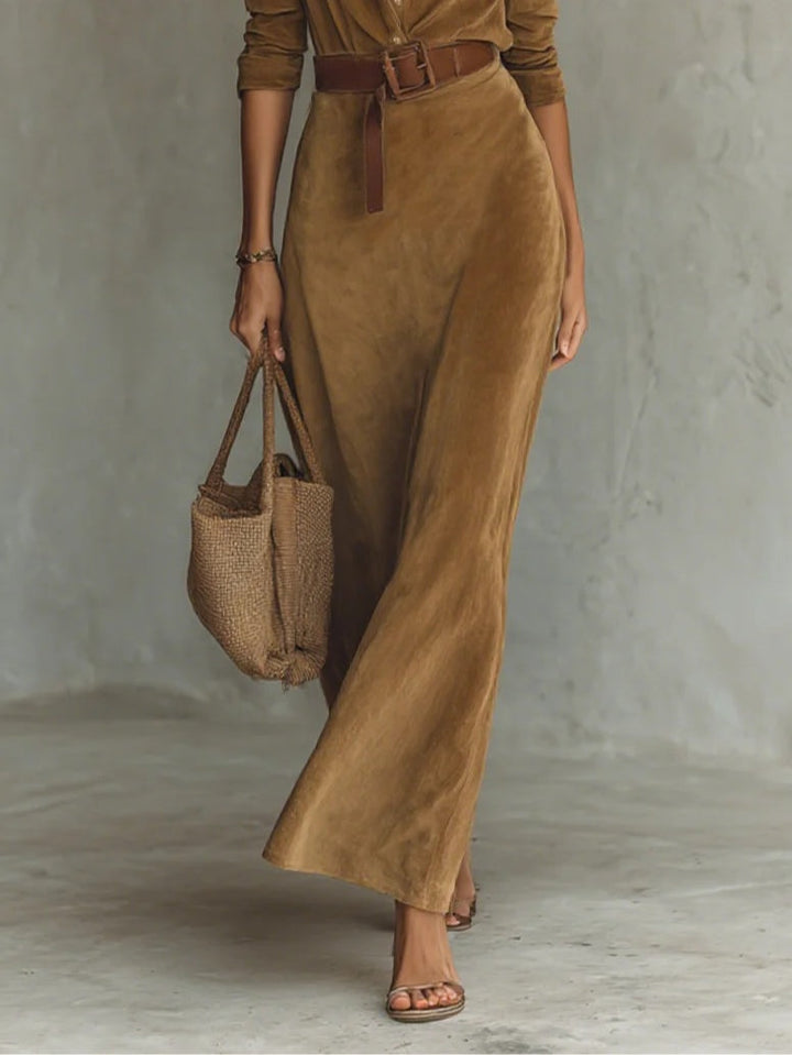 Abito Maxi in Suede con Rever e Bottone