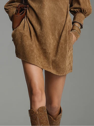 Abito Mini in Suede Marrone con Zip e Collo Alta