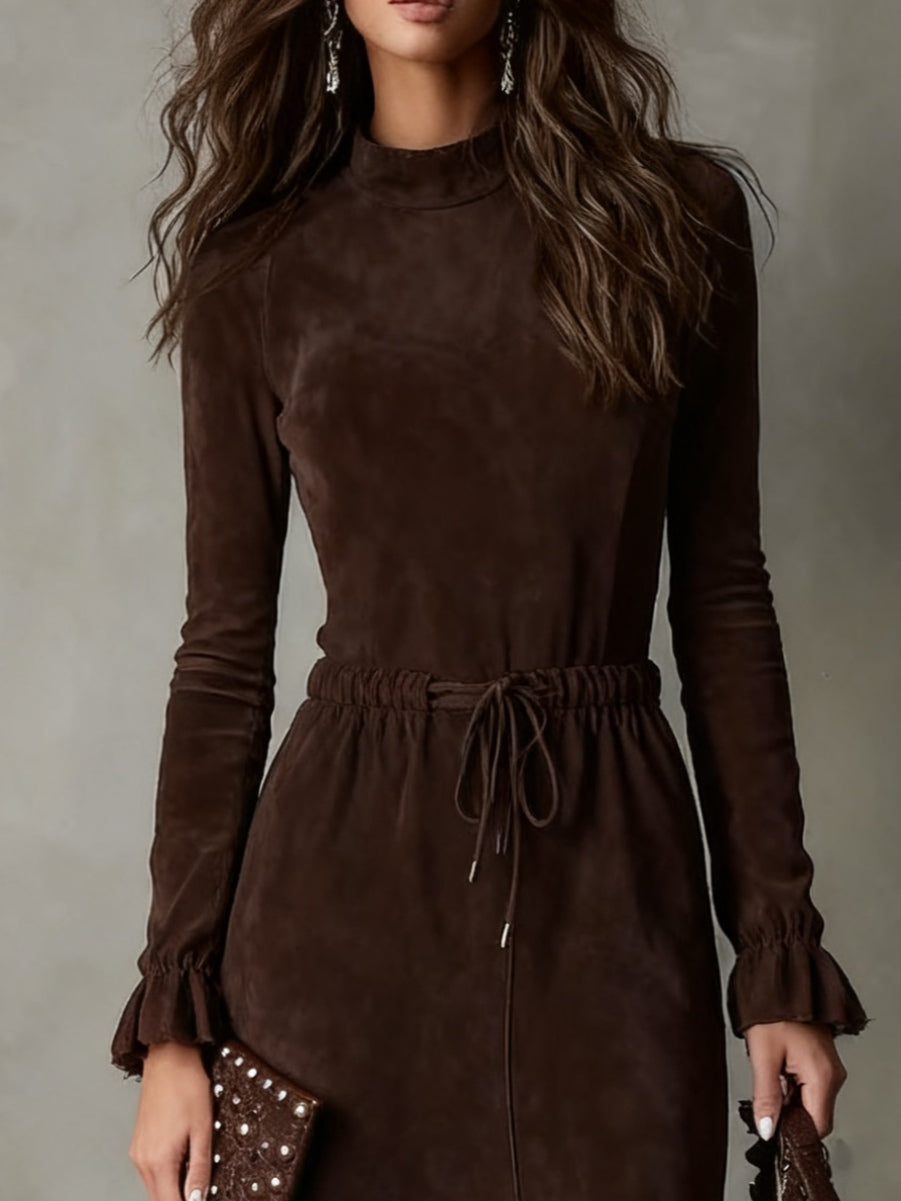 Elegante Abito Midi Irregolare in Suede Marrone Scuro con Coulisse