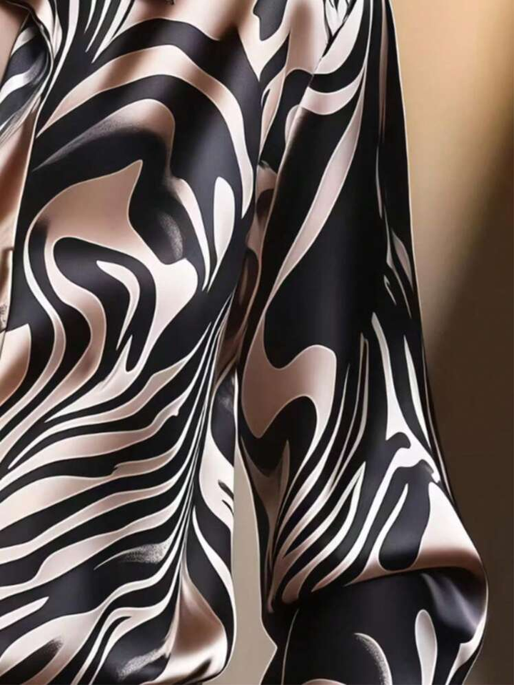 Camicia Elegante in Satin con Stampa Zebra