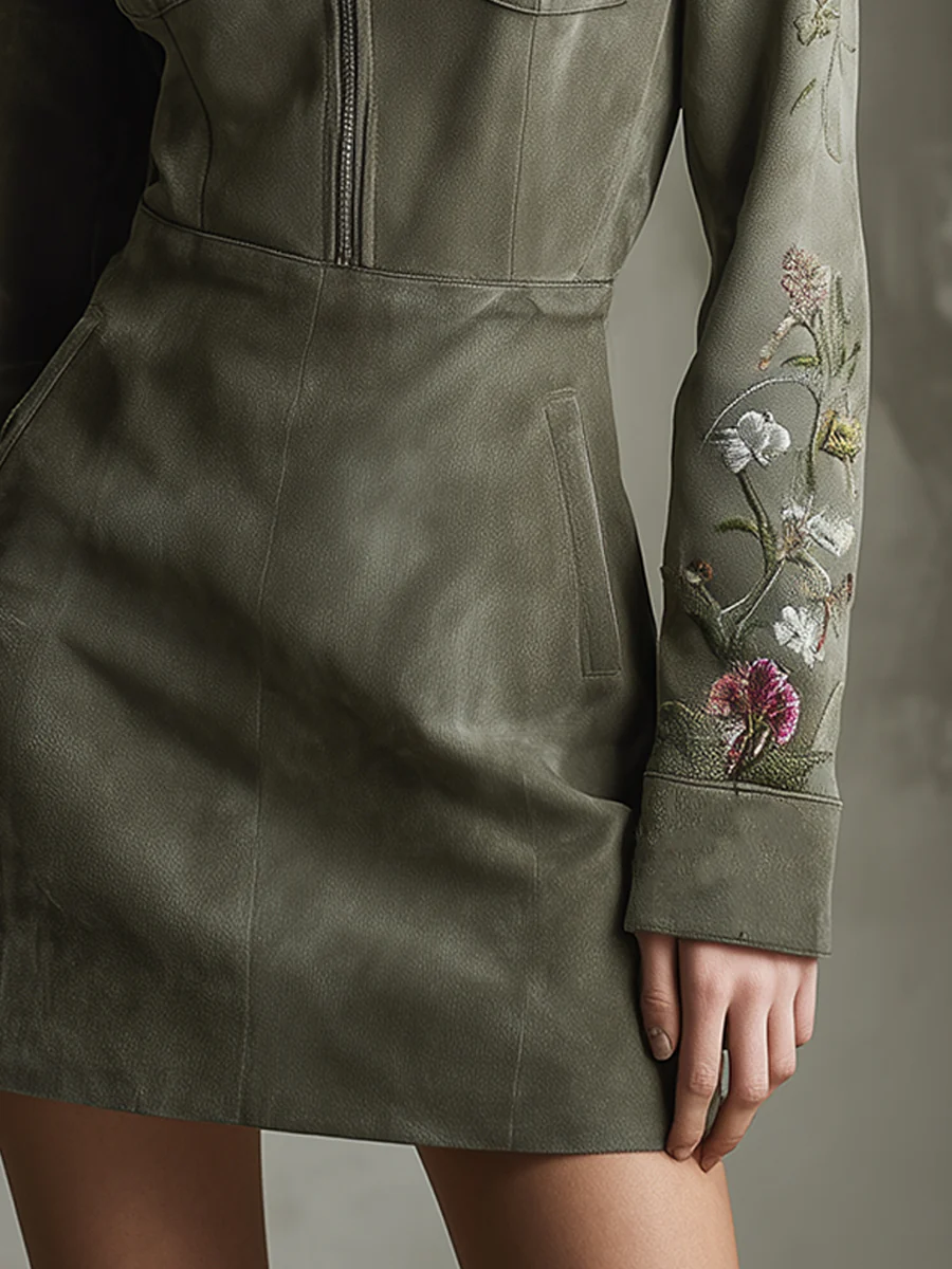 Abito Mini in Finta Suede Verde Ricamato con Mezza Zip