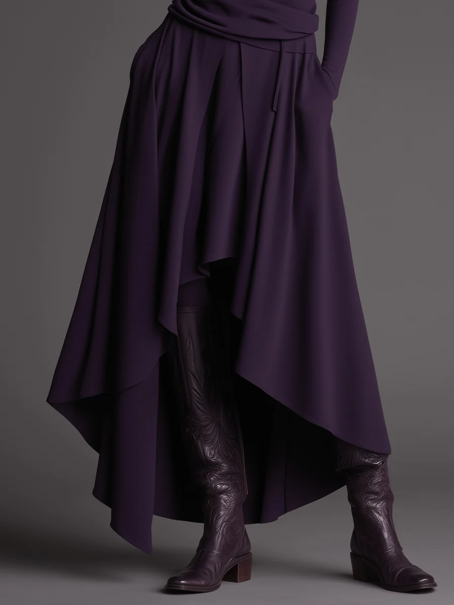 Set di due pezzi con maglione a collo alto viola e gonna asimmetrica