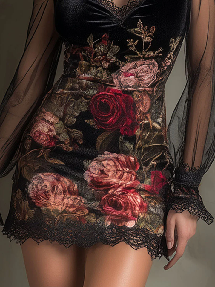 Abito Mini in Tulle con Stampa di Rose in Velluto