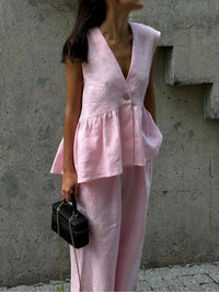 Completo a due pezzi in cotone e lino con scollo a V e volant