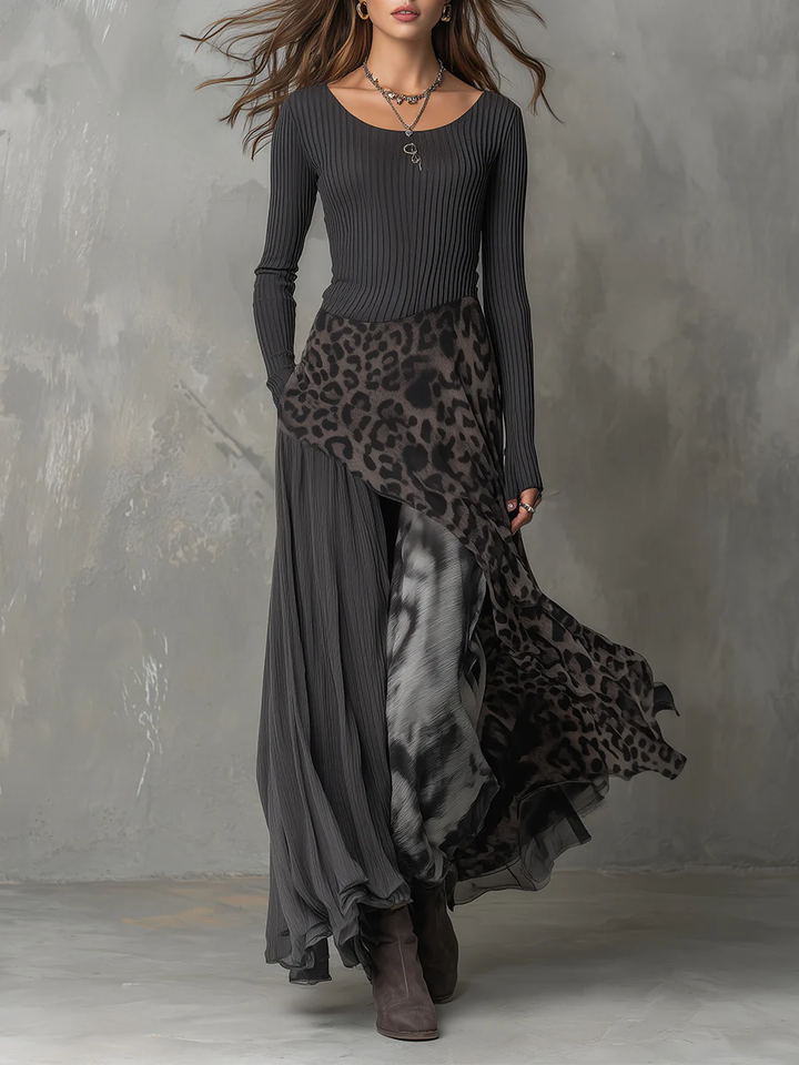 Abito Maxi con Stampa Leopardata e Strisce Grigie a Pitto