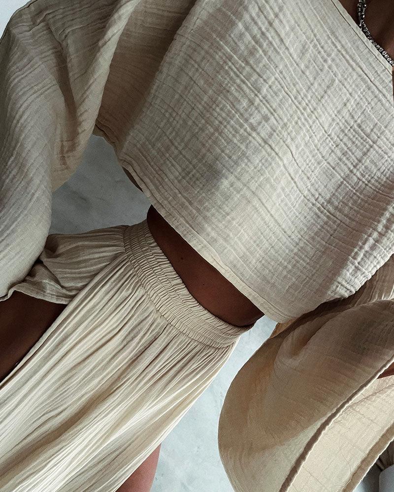 Set casual chic in cotone e lino con spacco