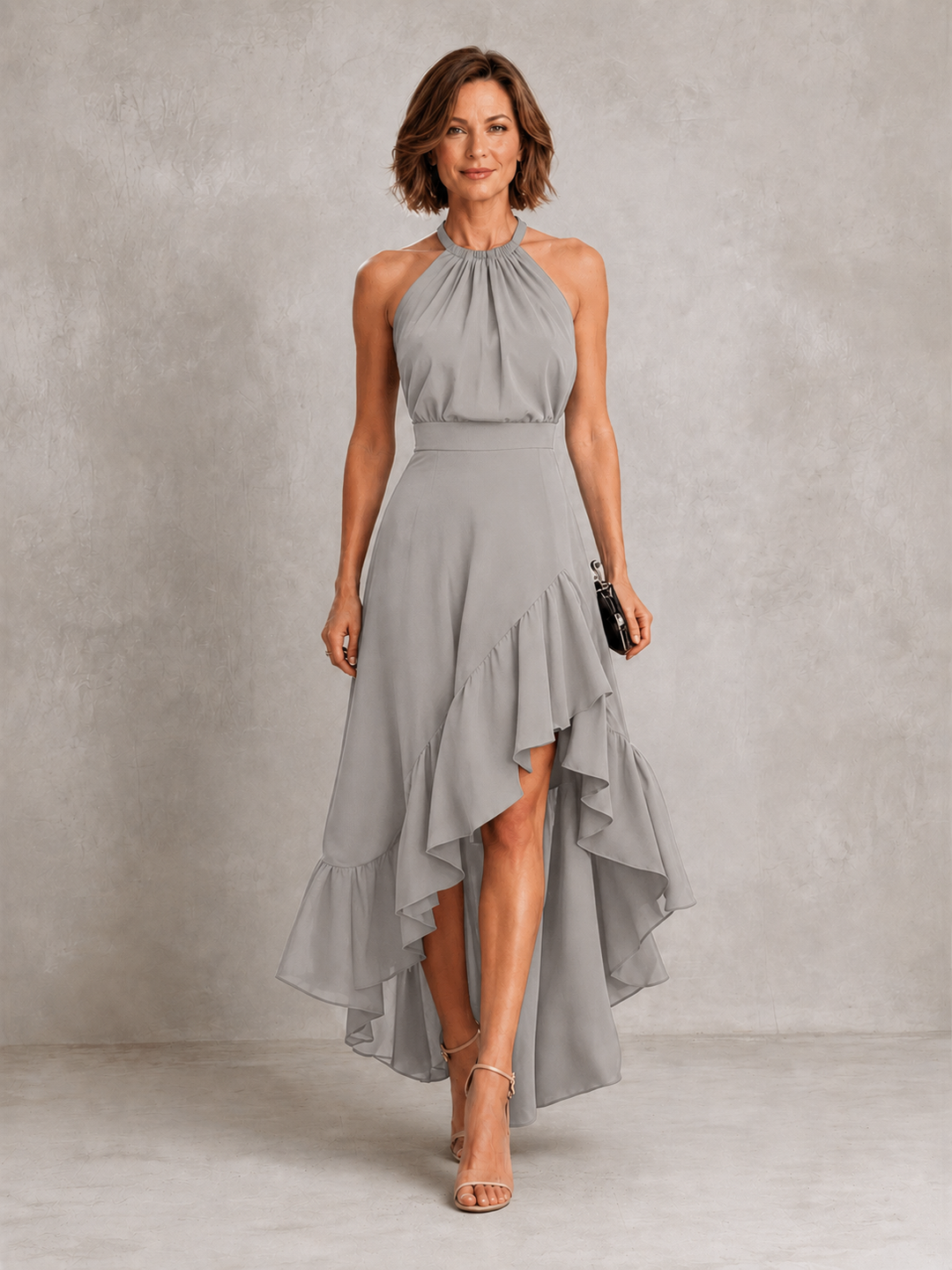 Chloe | Abito con Scollo Halter e Orlo a Ruffles