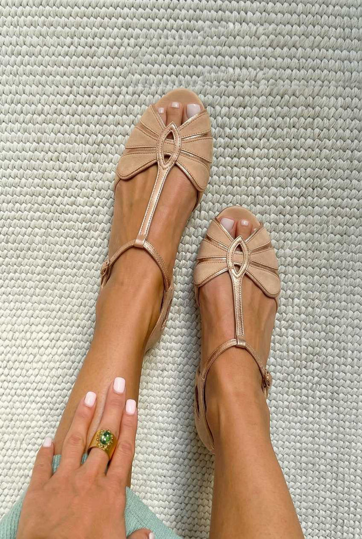 Sandali Retro Peep Toe con T-Strap