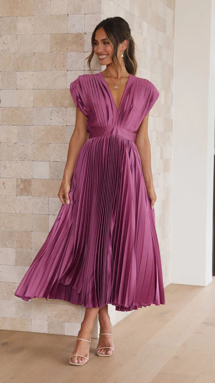 Elegante Abito Midi Fluido con V-Scollo e Pieghe in Satin