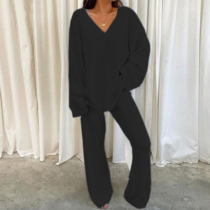 Set a due pezzi quotidiano con scollo a V in un colore solido e confortevole