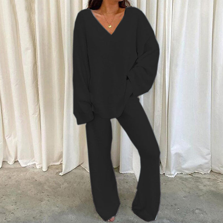 Set a due pezzi quotidiano con scollo a V in un colore solido e confortevole