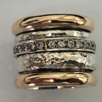 Anello Strutturato Dorato™ – Volume Vintage