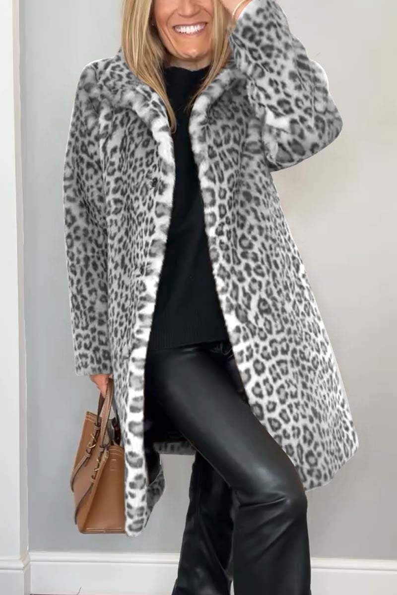 Cappotto in pelliccia sintetica a metà lunghezza con stampa leopardata elegante