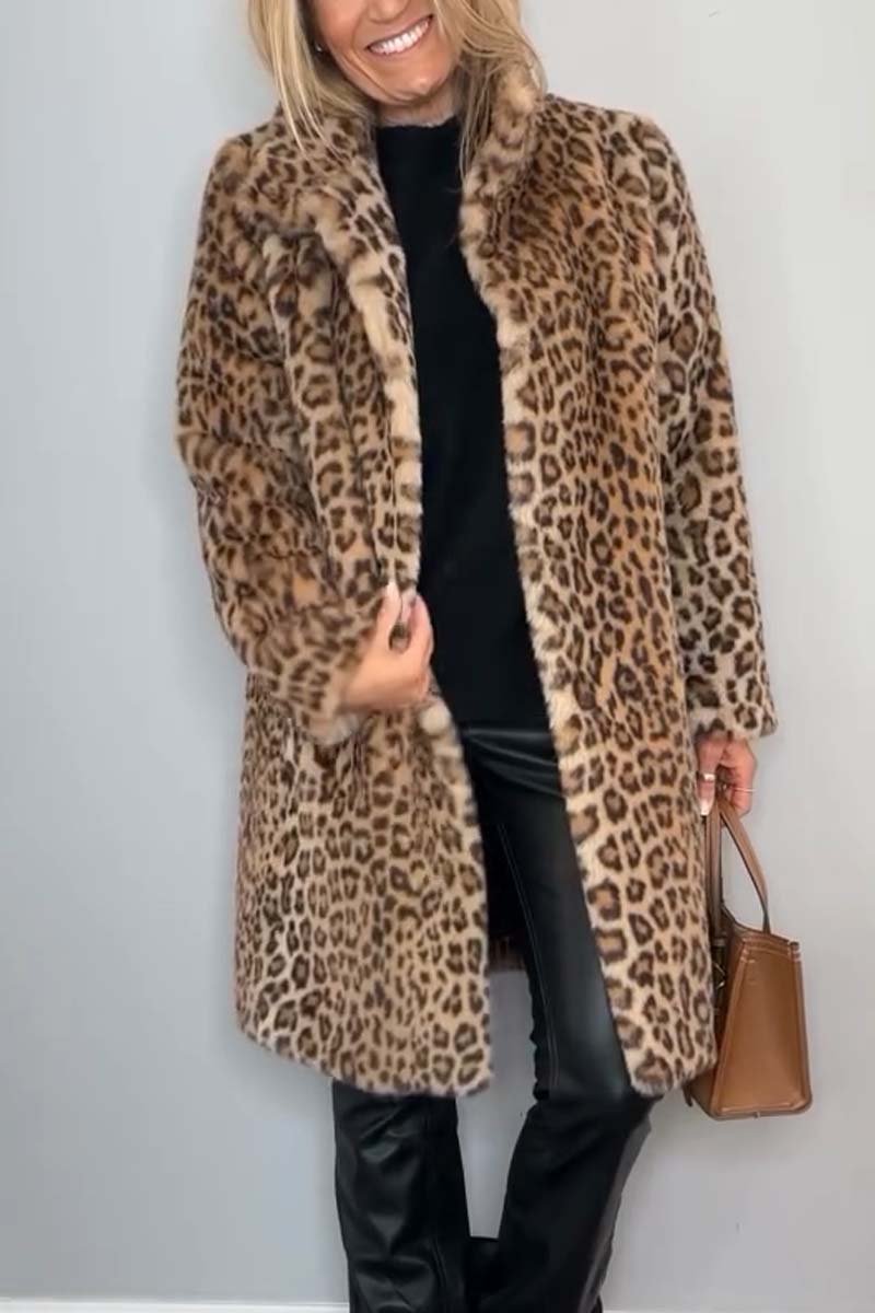 Cappotto in pelliccia sintetica a metà lunghezza con stampa leopardata elegante