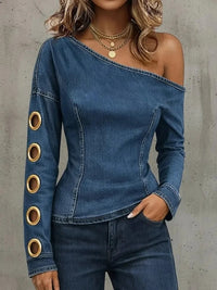 Blusa di jeans asimmetrica con anelli dorati