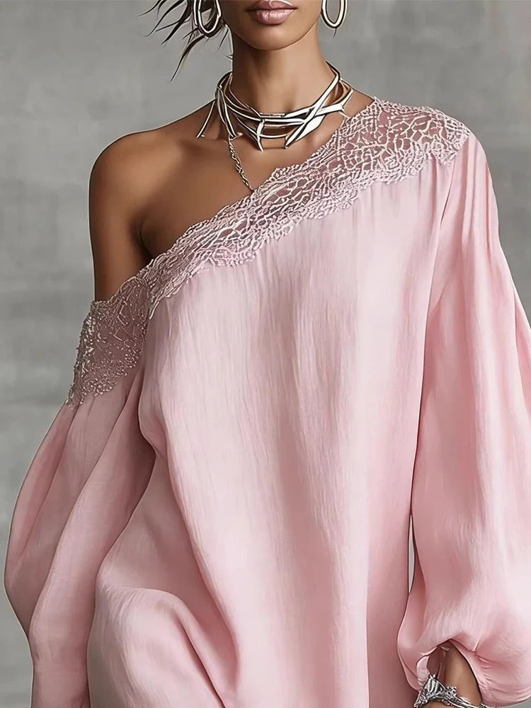 Olivia Vestito Mini in Pizzo con Spalle Scoperte e Maniche Voluminose