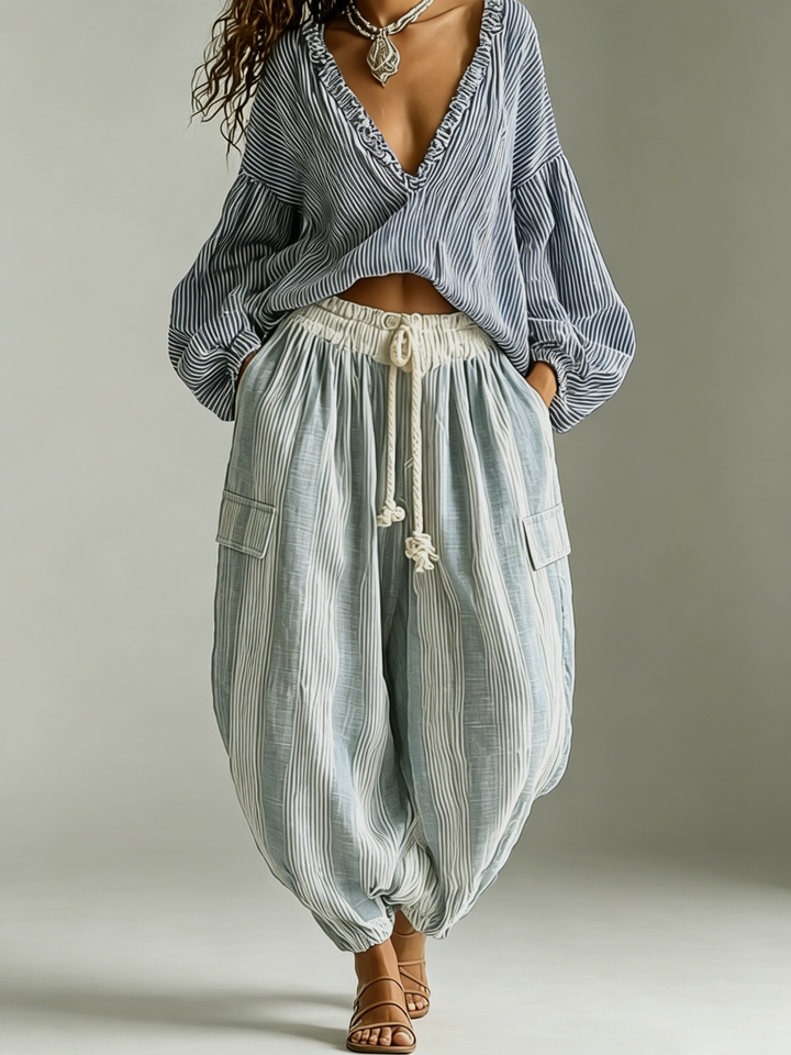 Set di due pezzi con top a maniche a lanterna a righe bohemien e pantaloni a lanterna